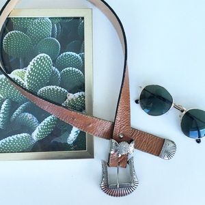BROWN WESTERN BELT WITH SILVER BUCKLE